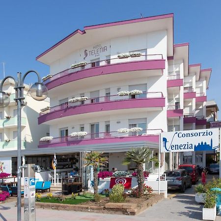Hotel Telenia Лидо ди Йезоло Екстериор снимка