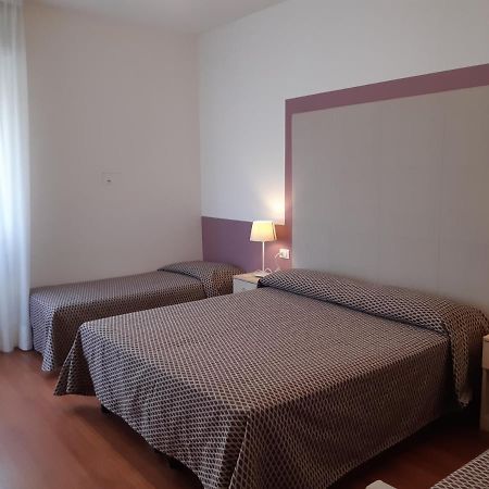 Hotel Telenia Лидо ди Йезоло Екстериор снимка