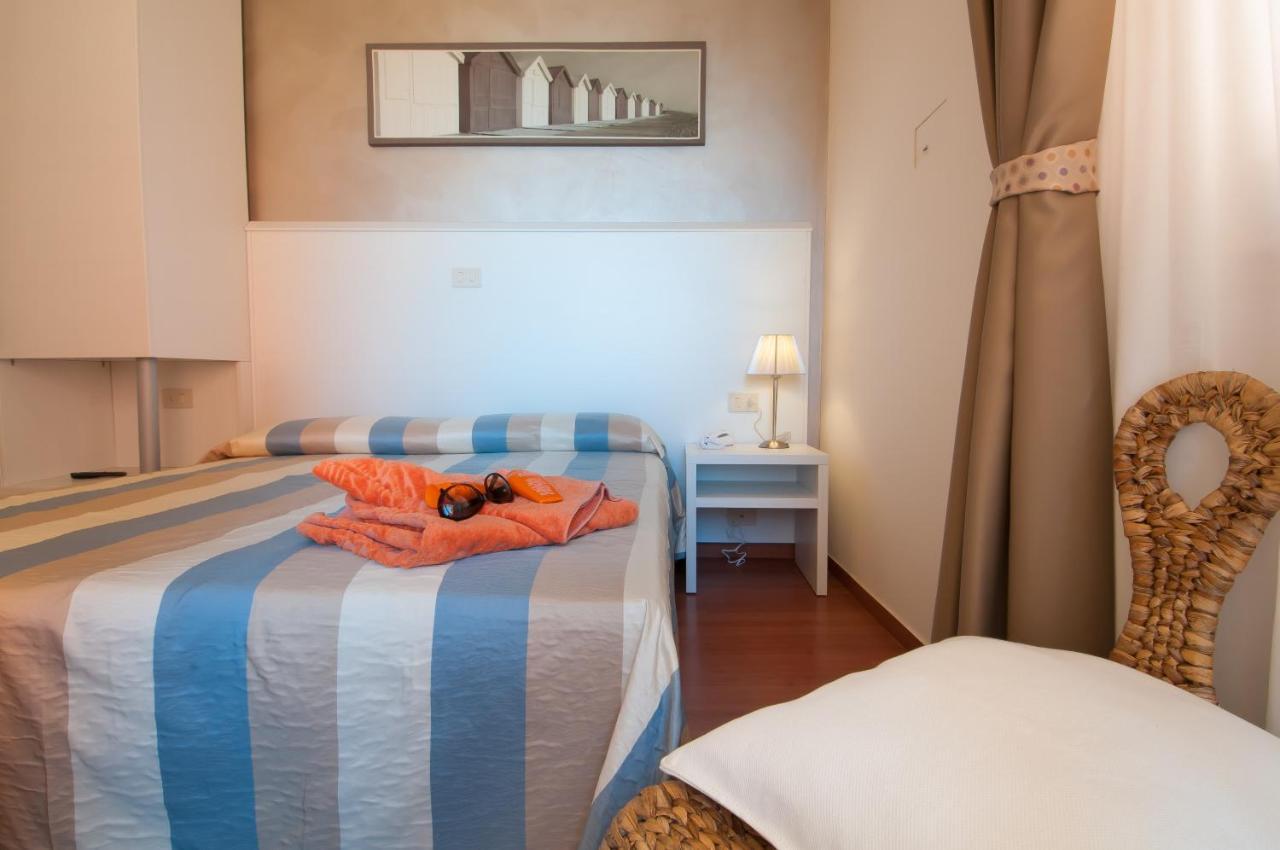 Hotel Telenia Лидо ди Йезоло Екстериор снимка