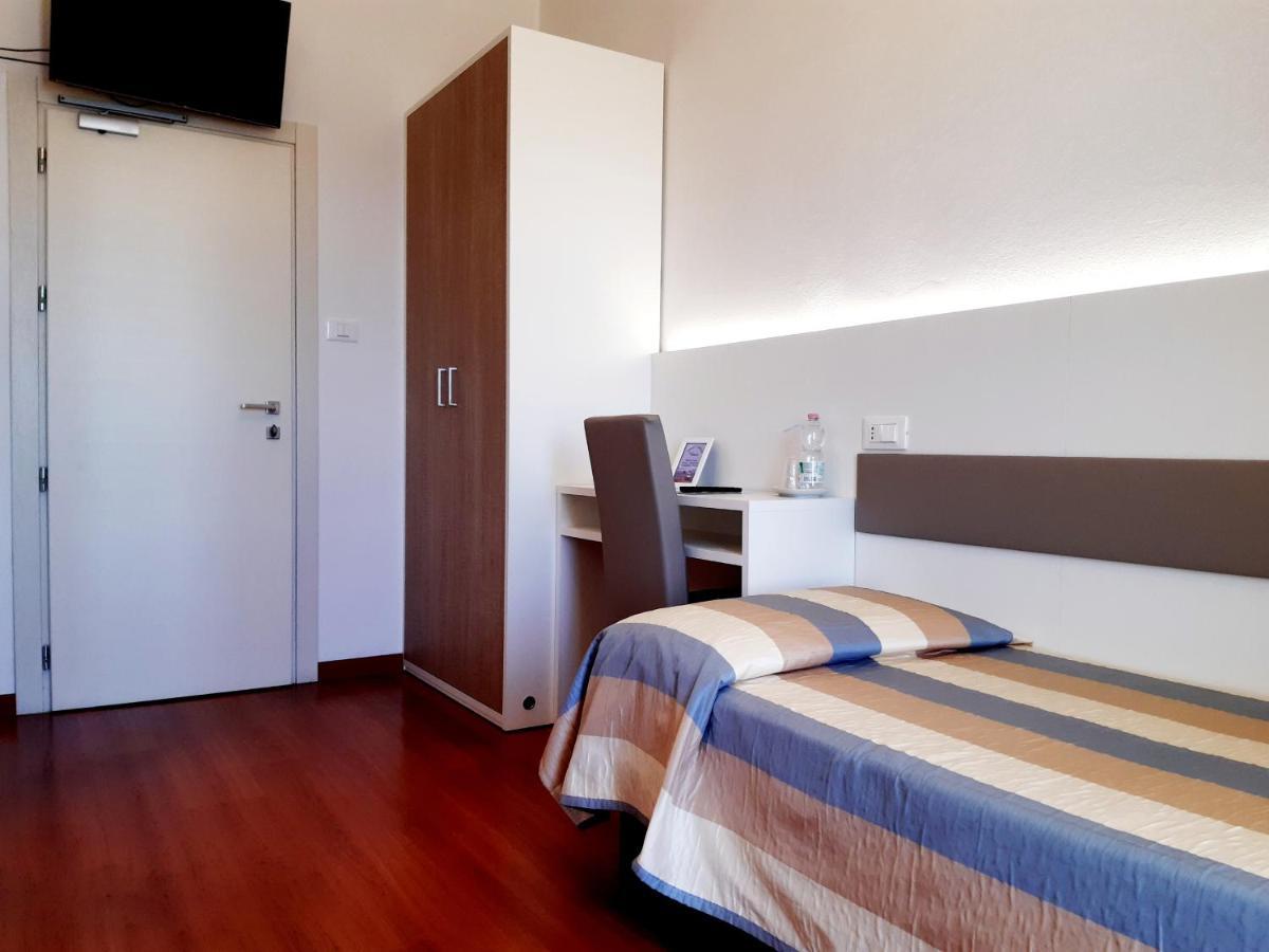 Hotel Telenia Лидо ди Йезоло Екстериор снимка