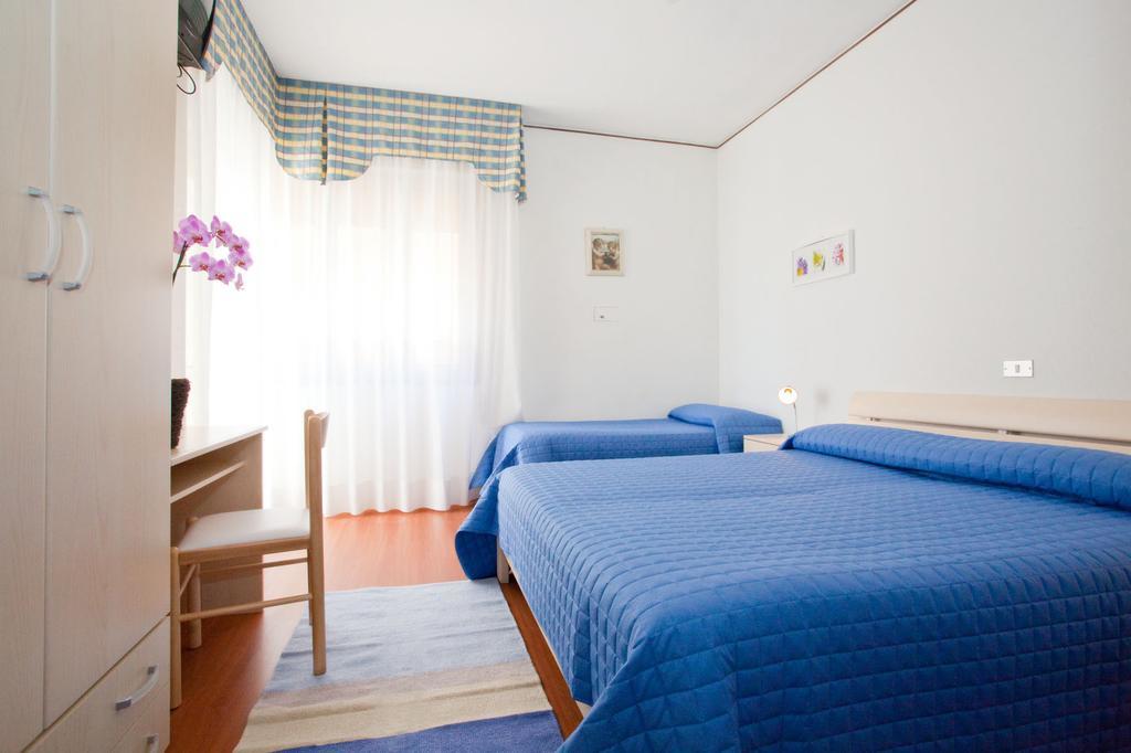 Hotel Telenia Лидо ди Йезоло Екстериор снимка