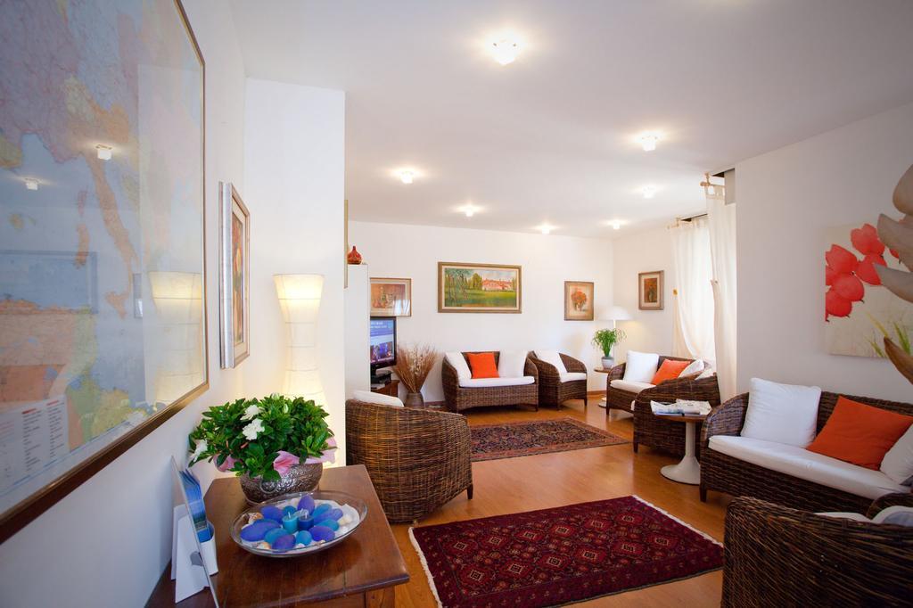 Hotel Telenia Лидо ди Йезоло Екстериор снимка