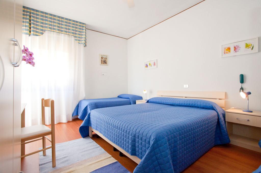 Hotel Telenia Лидо ди Йезоло Екстериор снимка