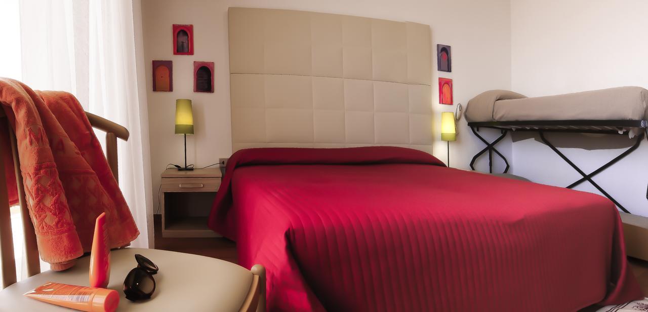 Hotel Telenia Лидо ди Йезоло Екстериор снимка